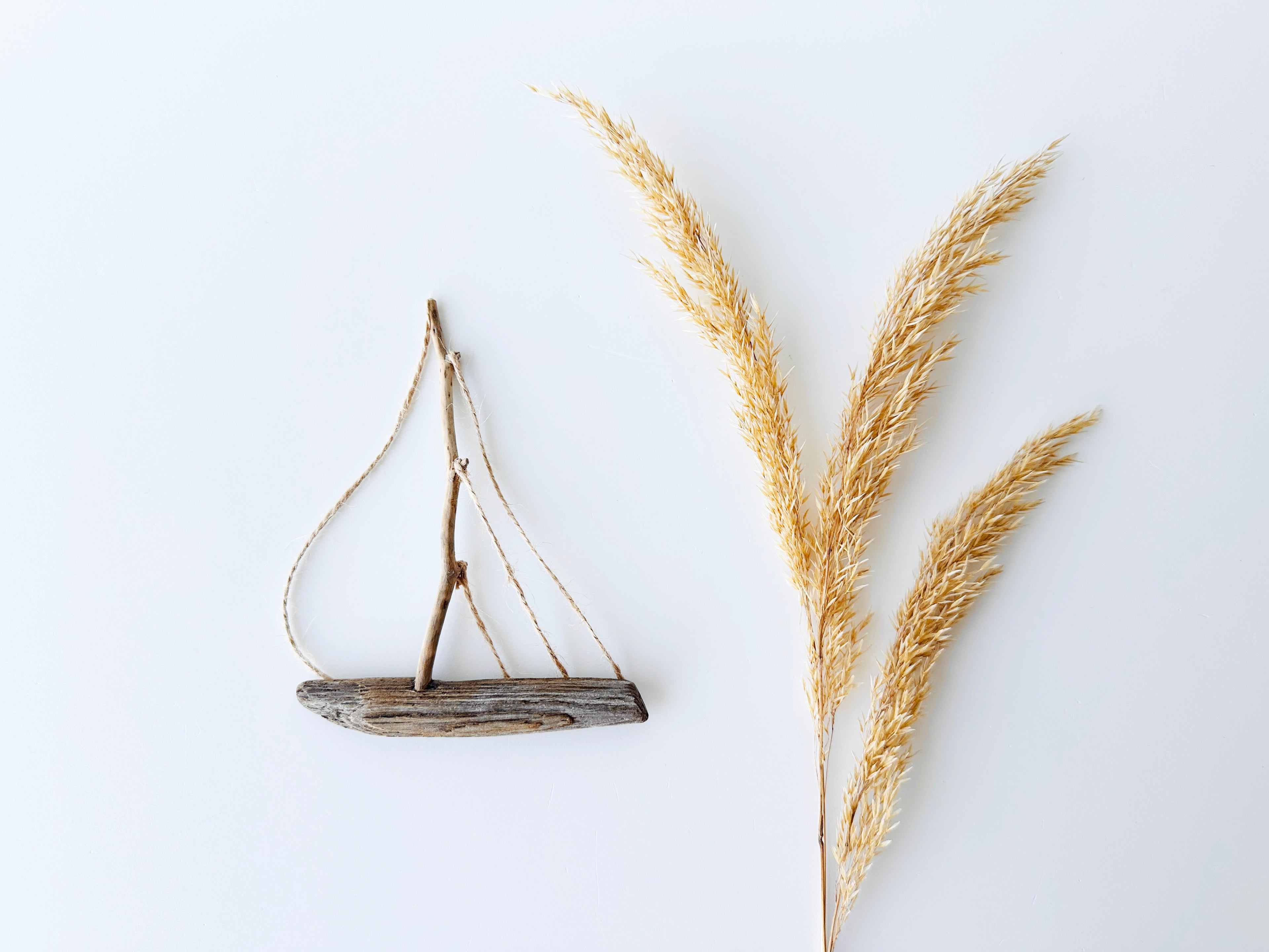 Driftwood Magnet Sailboat No.2 – Handmade Nautical Home Decor