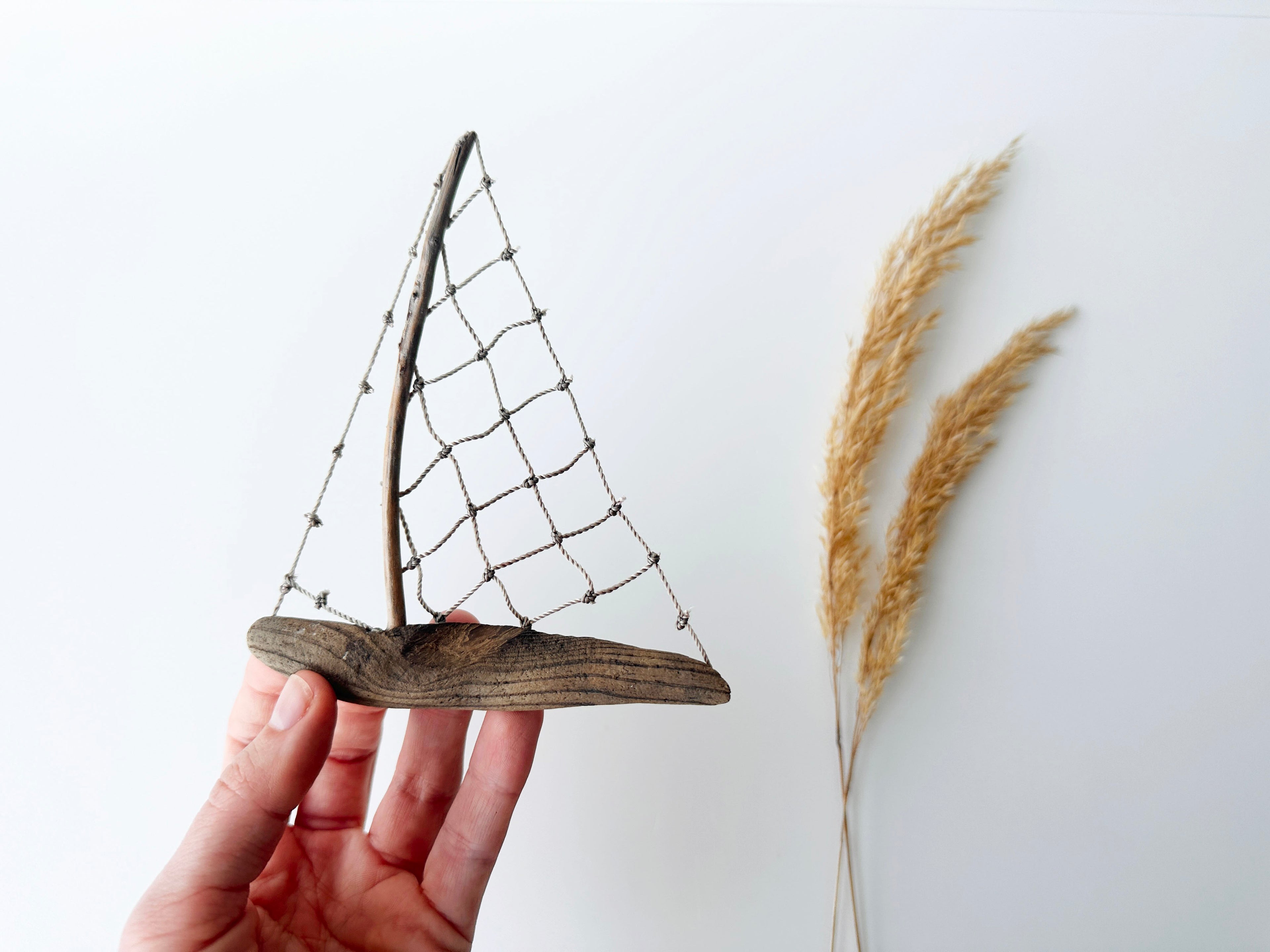 Driftwood Magnet Sailboat No.4 – Handmade Nautical Home Decor