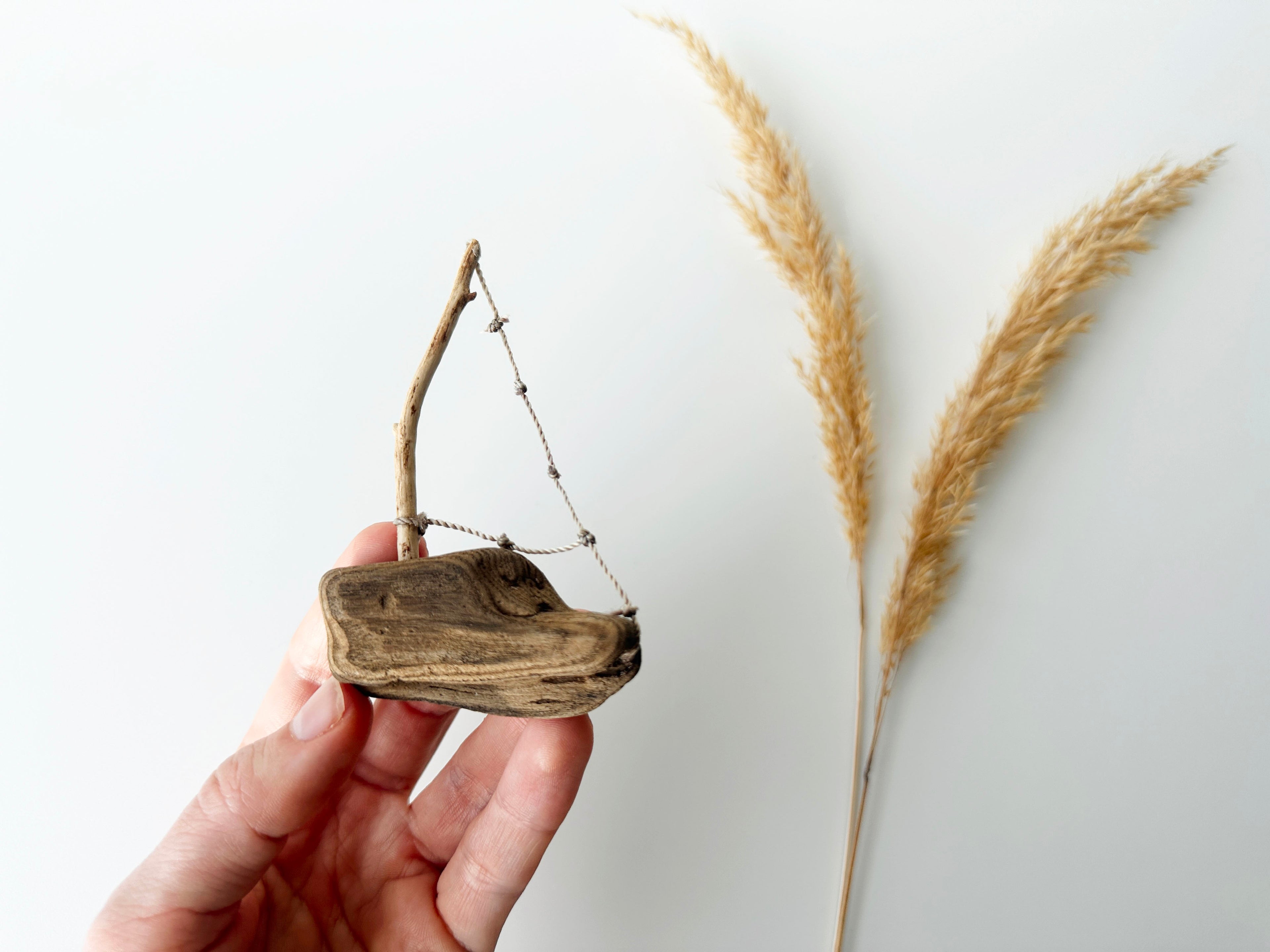 Driftwood Magnet Sailboat No.9 – Handmade Nautical Home Decor
