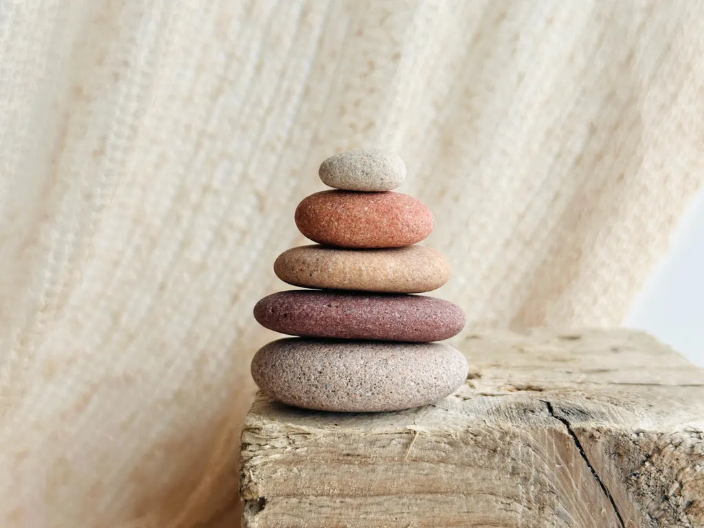 Baltic Mantel Stone Cairn – Set of 5 Stones