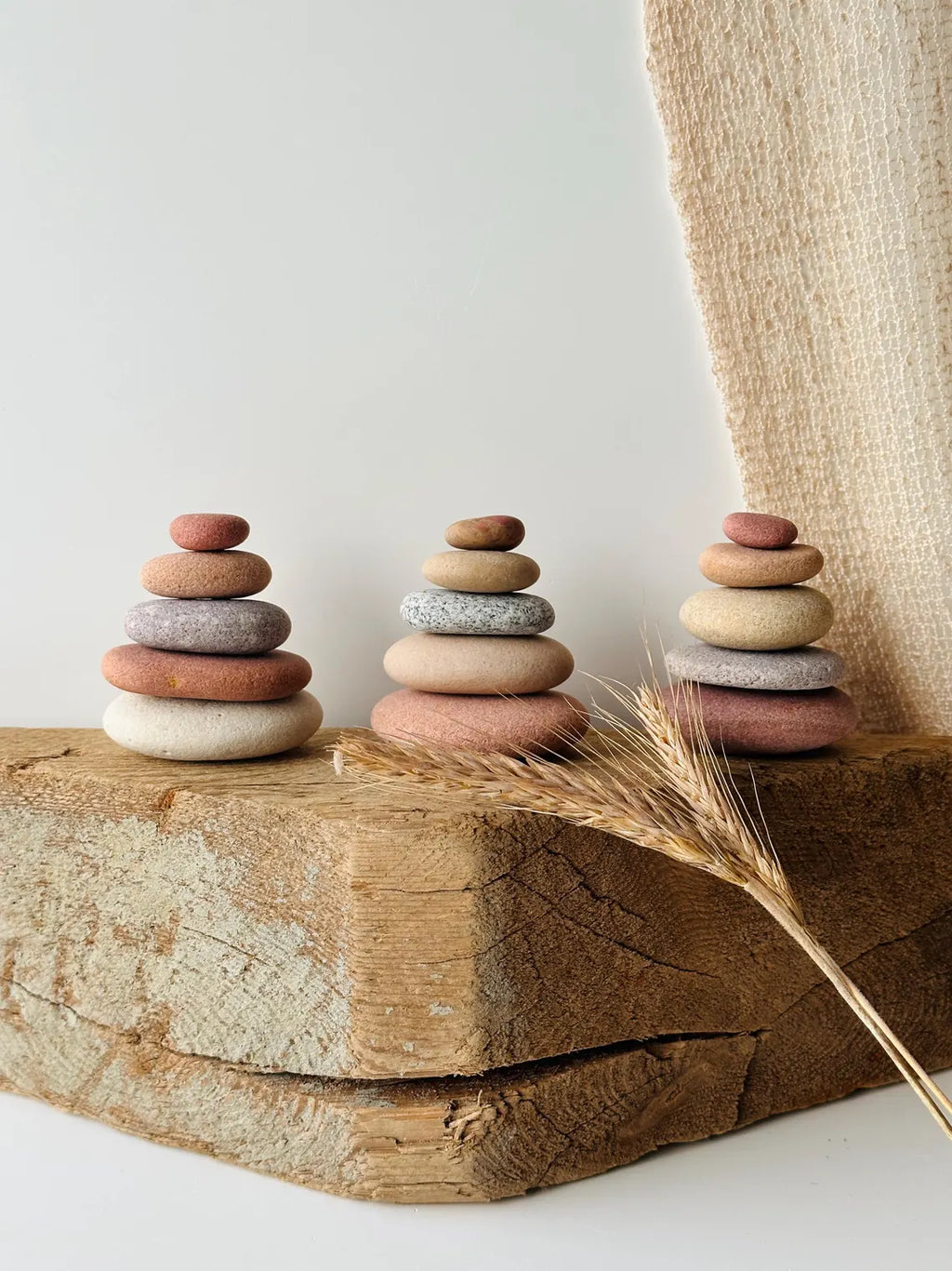 Baltic Mantel Stone Cairn – Set of 5 Stones