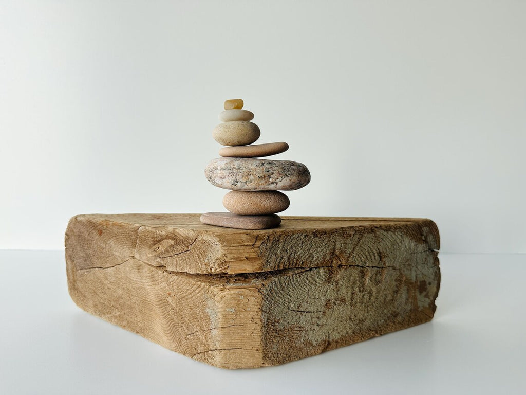 Baltic Sea Japandi Zen Balance Stones – 7-Stone Wabi Sabi Sculpture for Desk, Shelf & Meditation Decor