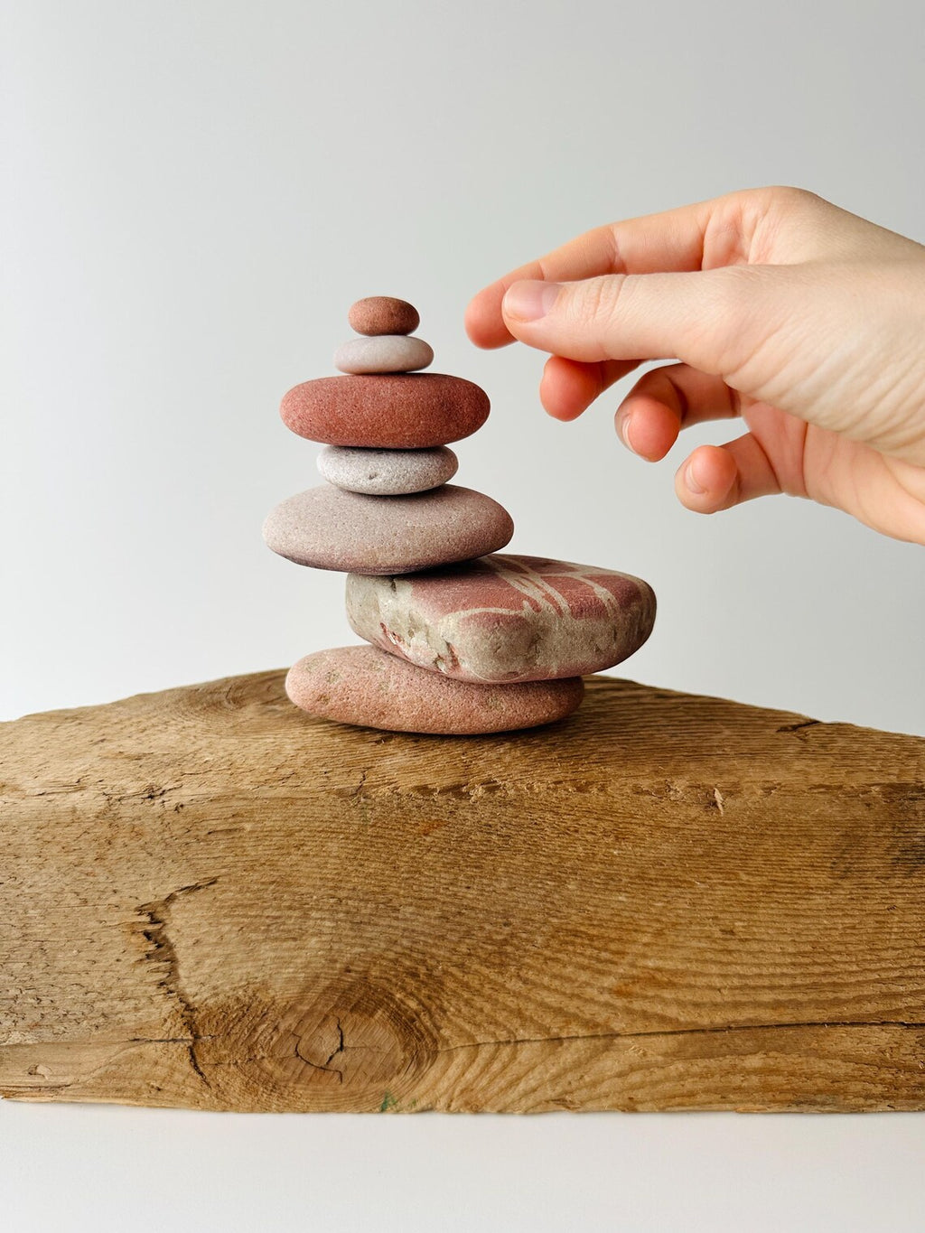Baltic Sea Zen Stone Kit – 7-Stone Balancing Sculpture & Anxiety Relief Gift for Men