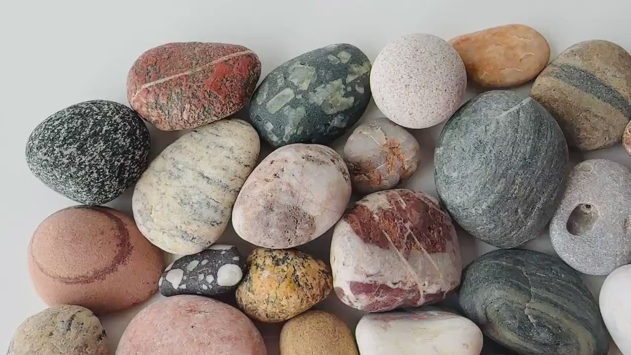 Baltic Collectible Stones – Small Viewing Set